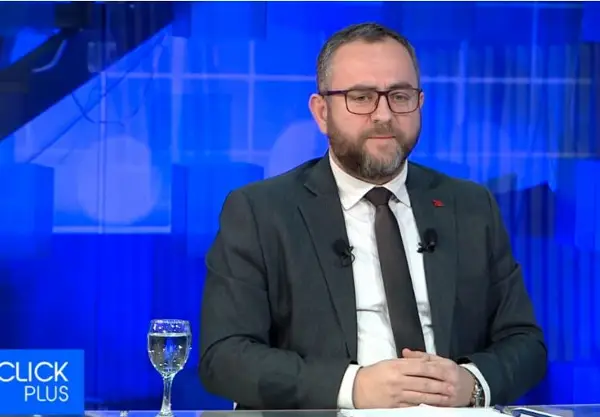 Тошковски: Приведени се 10 лица во рамки на истрагата за петте тони марихуана откриени во Србија