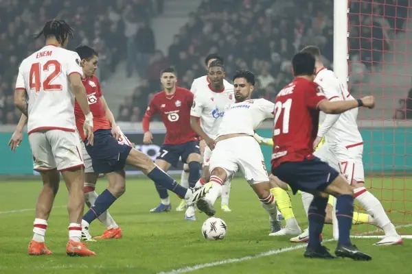 (Видео) Звезда победи во Лил, Штутгарт го декласира Селтик