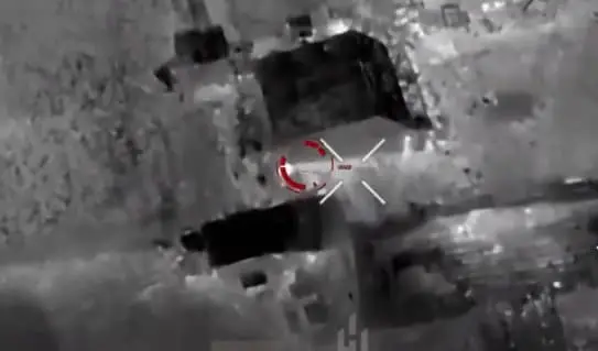 Прв пат е објавена снимка на борба меѓу украински робот и руски војник (Вознемирувачко видео) 