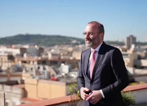 Претседателот на Европската народна партија го повика Мерц цврсто да се заложи за заеднички европски одбранбени