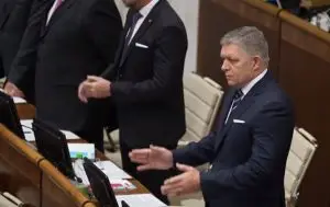 Ако не добиеме нафта до понеделник, ви ја гасиме струјата – словачкиот премиер Фицо со порака до Украина