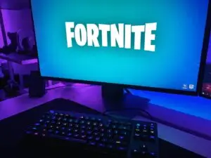 Џефри Епстин е жив и игра Fortnite?