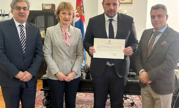 СДСМ: Дали ставот дека „Српска Македонија“ била окупирана е критериумот за избор на Адамовиќ?