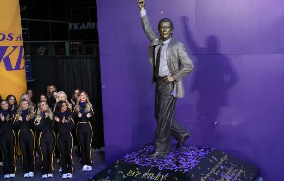 (Видео) Бостон Селтикс му ја расипаа журката на Пет Рајли во Лос Анџелес