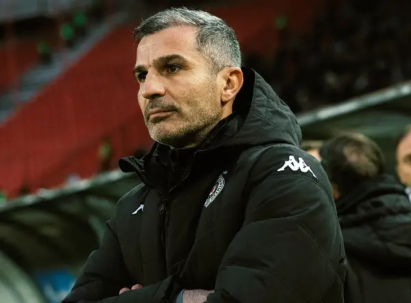 По дебаклот во дербито Партизан го отпушти тренерот