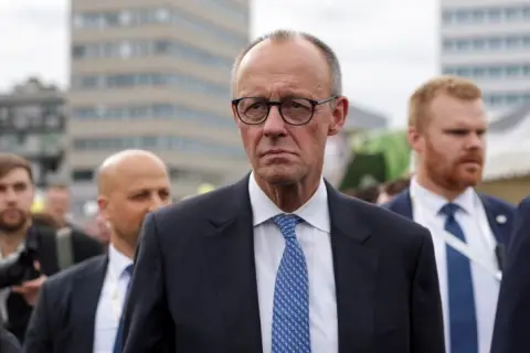 Мерц ги обвини руските сили за најдлабоко ниво на варварство и оцени дека Кремљ не ја добива војната во Украина