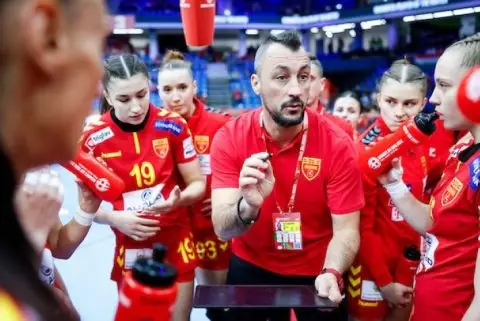 Грчевски го објави списокот на ракометарки за дуелите со Белгија