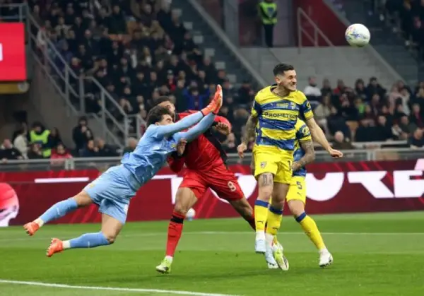 Лофтус-Чик ја скрши вилицата, го очекува долго закрепнување