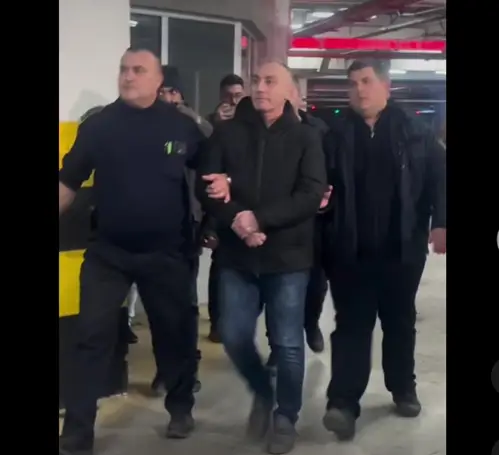 (ВИДЕО) Заврши распитот на Груби во Обвинителство, вечерва ќе биде изведен пред судија на претходна постапка