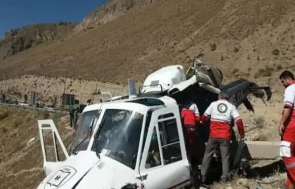 (Видео) Ирански воен хеликоптер се урна во пазар, загинаа четворица