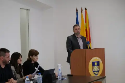 Карпош ќе набавува машина за чистење на отпад и депонии