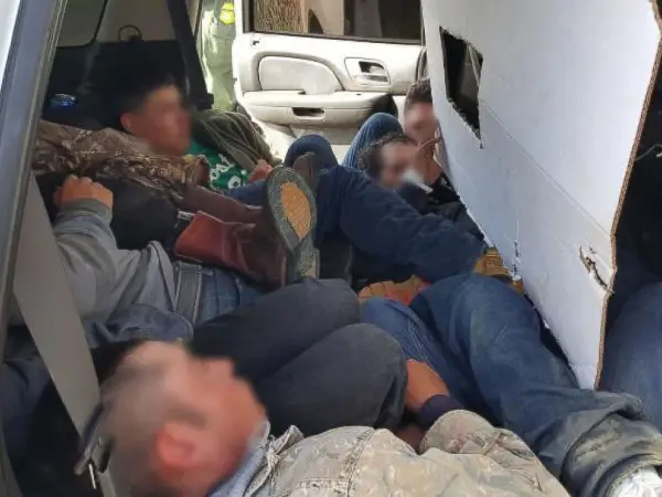 Лишен од слобода криумчар на мигранти, пронајдени три лица од Египет и три лица од Алжир