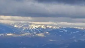 Сончево и стабилно време со засилен северен ветер долж Повардарието