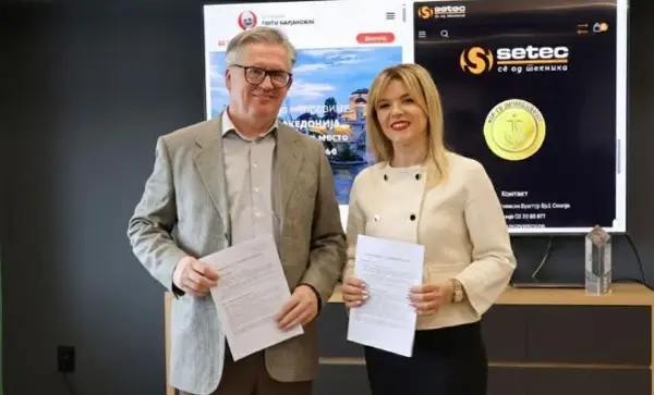 ФОНДАЦИЈАТА „ЃОРЃИ МАРЈАНОВИЌ“ И „СЕТЕК“ ПРАВАТ МРЕЖА ЗА ДОНИРАЊЕ КОМПЈУТЕРИ НА ДЕЦА БЕЗ РОДИТЕЛИ И МЛАДИ ВО СОЦИЈАЛЕН РИЗИК