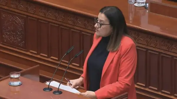 Тренчевска: Намалете од луксузот и зголемете ја минималната плата на 600 евра