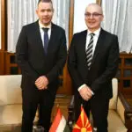 Бунфорт: Северна Македонија неправедно „седи на оградата“ на ЕУ веќе 20 години