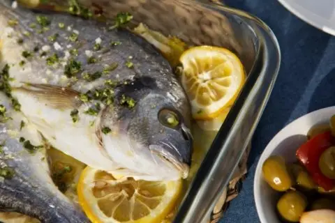 Орада во бело вино