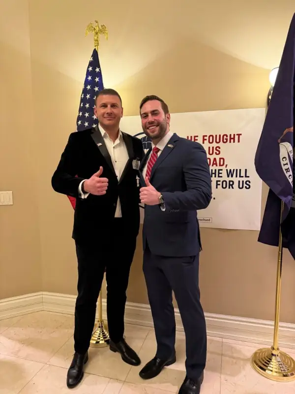 Македонецот Никола Андреевски меѓу истакнатите бизнис лидери на средба со кандидатот за Конгрес Мајкл Бушар во Мичиген