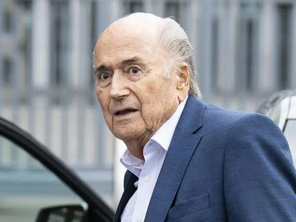 Блатер ги критикуваше методите на управување на Инфантино