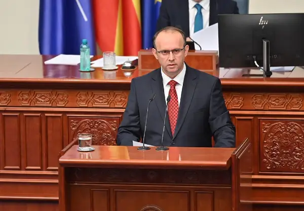 Гаши не го коментира враќањето на Груби, политиката не треба да се меша во судството смета спикерот