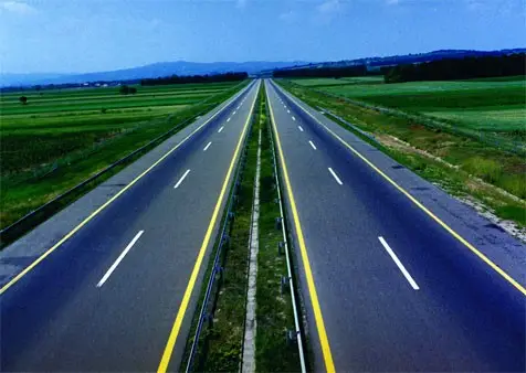 Николоски најавува изградба на експресни патишта ширум земјава