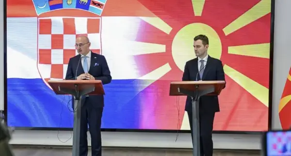 Средба на министерот Муцунски со министерот за надворешни и европски работи на Република Хрватска, Гордан Грлиќ Радман