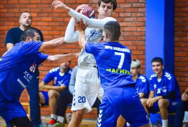 Ракометниот плеј оф од Супер лигата стартува во Кавадарци, дербито утре во Автокоманда