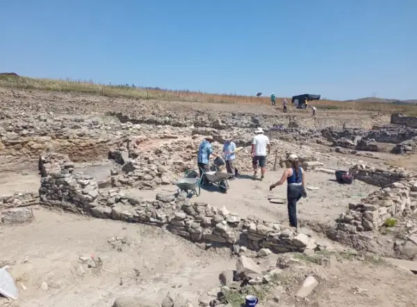 Националната установа „Стоби“ годинава од Министерството за култура и туризам доби 9,8 милиони денари, една третина повеќе од ланските 6,1 милион денари