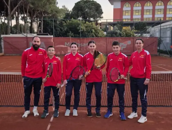 Млади македонски тенисери на развоен шампионат во Анталија