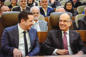 Претседателот на Албанија Бајрам Бегај во Гостивар, Лимани му врачи симболичен клуч на градот