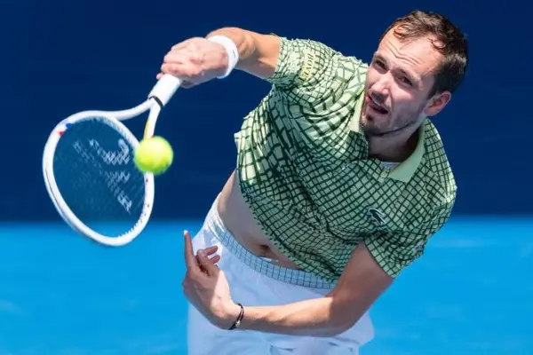 Медведев со неверојатен успех