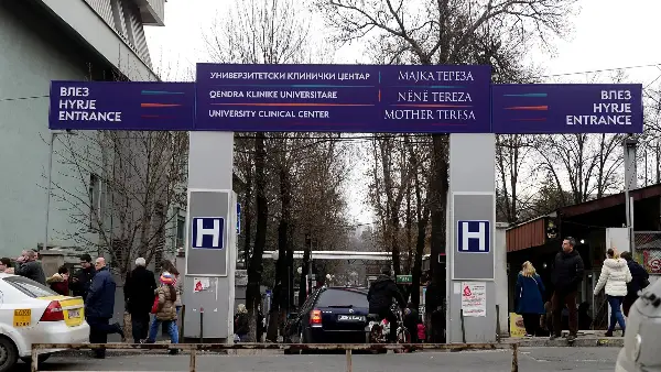 Вчера во Скопје во безсознание пронајдена малолетничка, покрај неа имало прашкаста материја