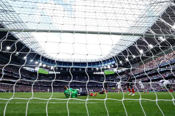 Ефикасно попладне на дуелите од Премиер лигата