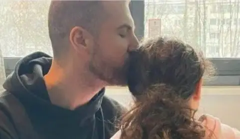 Агресивен карцином кај 10 годишната Ева, се бараат донации