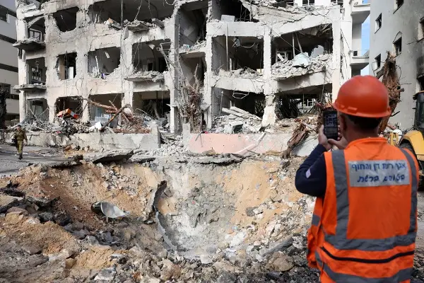 Кац: Израел го напаѓа Техеран директно со „stand-in“ муниција по воспоставувањето воздушна надмоќ