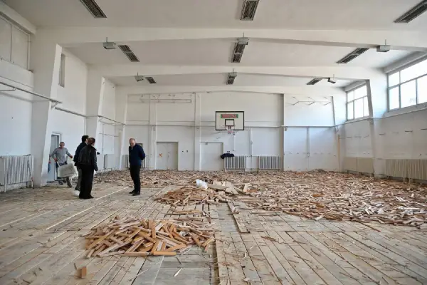 По 70 години се реконструира спортската сала на ООУ „Панајот Гиновски“ во Бутел