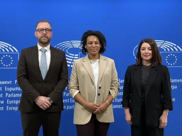 Министерот Љутков во Брисел се сретна со претседателката на Комитетот за култура и образование при Европскиот парламент