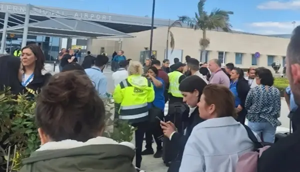 Евакуација на аеродромот во Пафос – сомнителен објект ја активираше грчката авијација