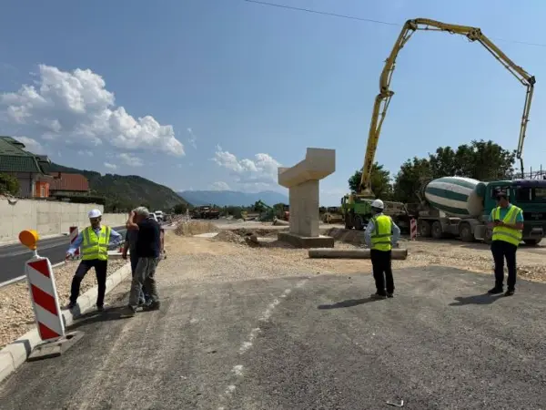 Николоски за Кичево – Охрид: Изоставени беа клучни елементи, затоа Собранието го продолжи рокот за доизградба