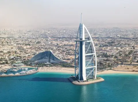 Воздухопловна база во близина на Дубаи што ја користат австралиските сили погодена со дрон