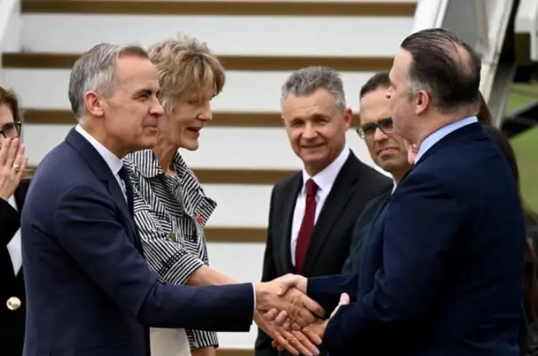 Премиерот на Канада, Карни во посета на Австралија