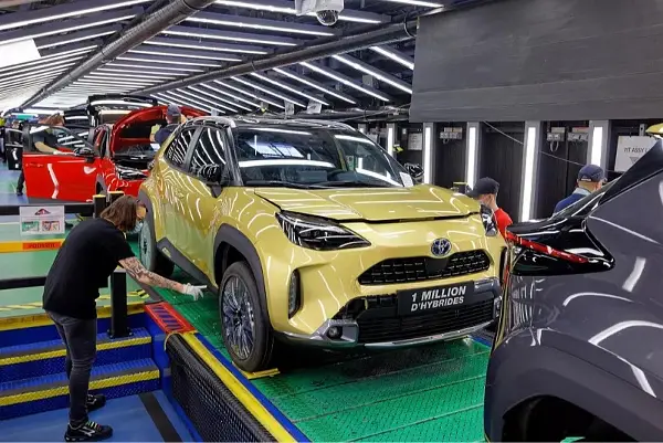 Тојота е единствената што никогаш не се сомневала во хибридите, затоа сега има милиони