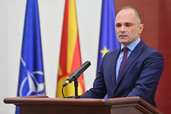 Филипче: Во време на војни, членството во НАТО ја штити Македонија