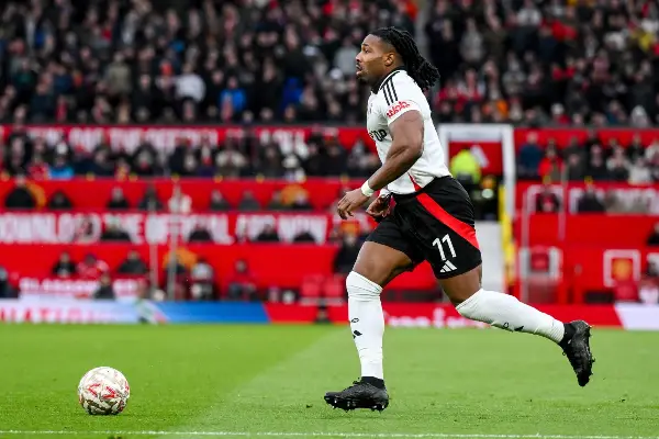 Тренерот му забрани на Адама Траире да крева тегови