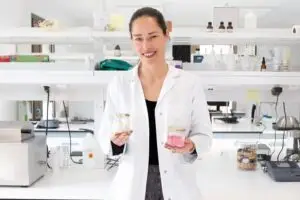 ФОТО | Поради Бастијан Швајнштајгер на Ана Ивановиќ ѝ пропаднал бизнисот „тежок“ 3 милиони евра