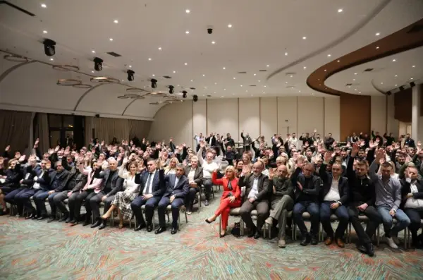 Демократското движење: Нов крупен чекор кон официјализирање на Вреди во обединета политичка сила