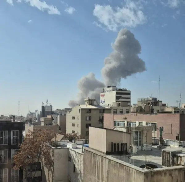 Израелската армија утринава нападнала десетици цели во Техеран