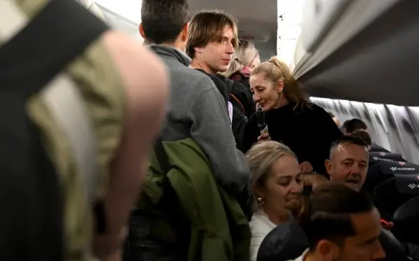 СРПСКИ И МАКЕДОНСКИ ДРЖАВЈАНИ ЕВАКУИРАНИ ОД ИЗРАЕЛ Со авион на „Ер Србија“ пристигнаа во Белград