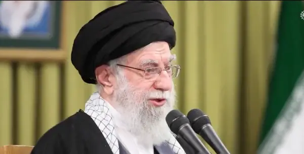 Иран: Ни го убија лидерот на работно место