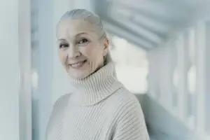 Шокантно тврдење на докторка: Јадете само сардини три дена по ред и нема да имате седа коса!